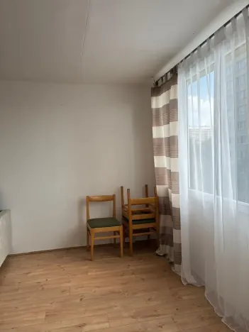 Pronájem bytu 1+1, Praha - Kobylisy, Paláskova, 35 m2