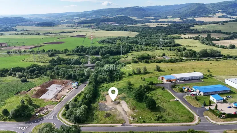 Prodej komerčního pozemku, Klášterec nad Ohří, Palackého, 5674 m2