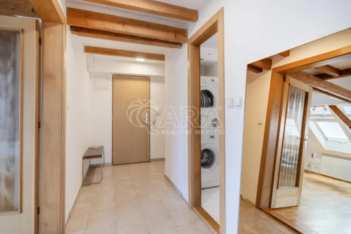 Prodej bytu 4+1, Praha - Nové Město, Truhlářská, 123 m2