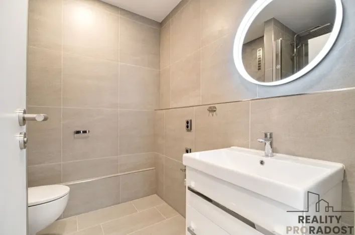 Prodej bytu 2+kk, Ostrava - Moravská Ostrava, Varenská, 36 m2