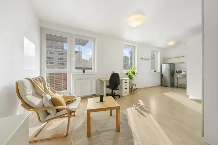 Pronájem bytu 1+kk, Praha - Strašnice, Janýrova, 37 m2