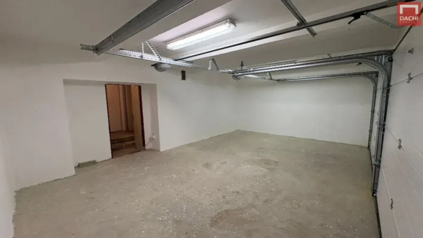 Pronájem garáže, Olomouc, Vlkova, 28 m2