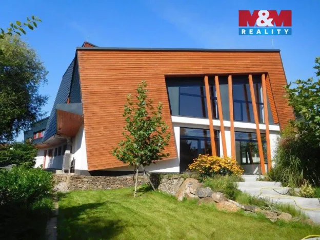 Prodej obchodního prostoru, Okrouhlo, 1076 m2