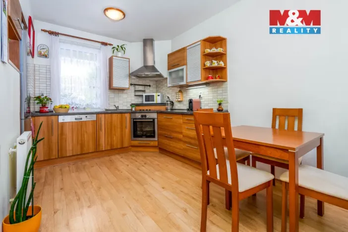 Prodej bytu 2+kk, Nehvizdy, Pražská, 60 m2