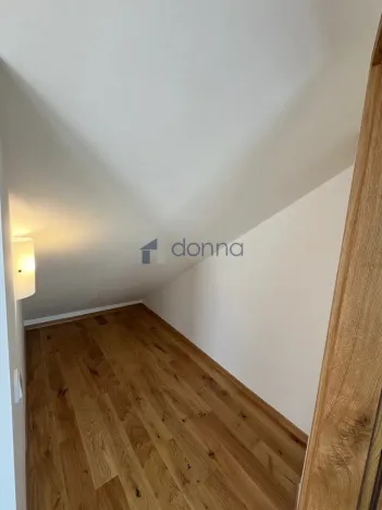 Pronájem bytu 4+kk, Praha, Pod Kavalírkou, 100 m2