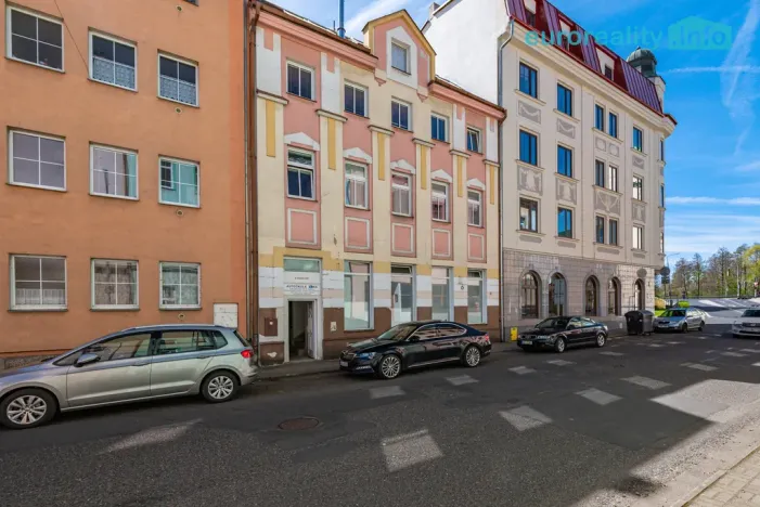 Prodej vícegeneračního domu, Sokolov, U Divadla, 360 m2