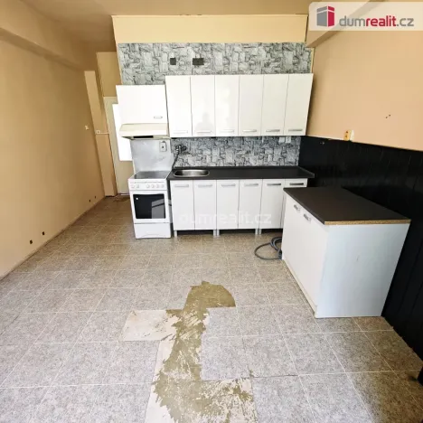 Prodej bytu 3+1, Kamenický Šenov, Pískovec I, 78 m2