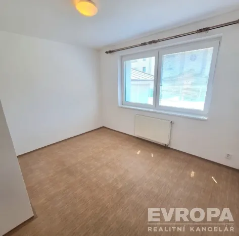 Pronájem bytu 3+1, Pardubice, Na Labišti, 87 m2
