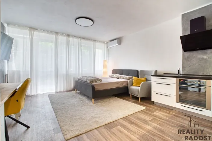 Pronájem bytu 1+kk, Ostrava - Poruba, Studentská, 31 m2