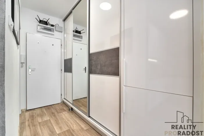 Pronájem bytu 1+kk, Ostrava - Poruba, Studentská, 31 m2