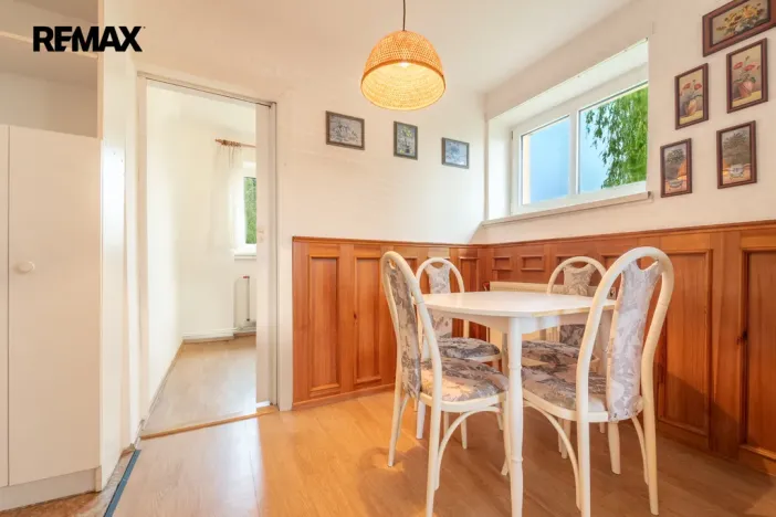 Prodej bytu 3+1, Mníšek pod Brdy, 5. května, 55 m2