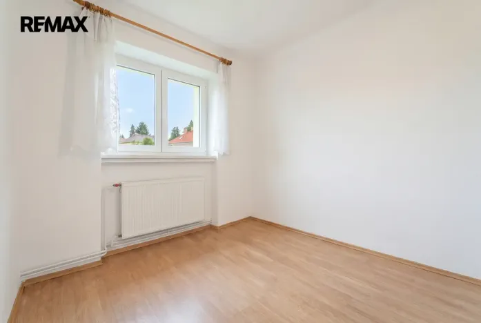 Prodej bytu 3+1, Mníšek pod Brdy, 5. května, 55 m2