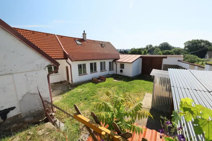Prodej rodinného domu, Zahrádky - Horní Dvorce, 180 m2