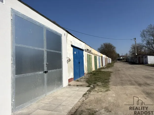Pronájem garáže, Hodonín, 23 m2