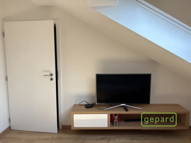 Pronájem bytu 2+1, Olomouc, Matěje z Janova, 45 m2