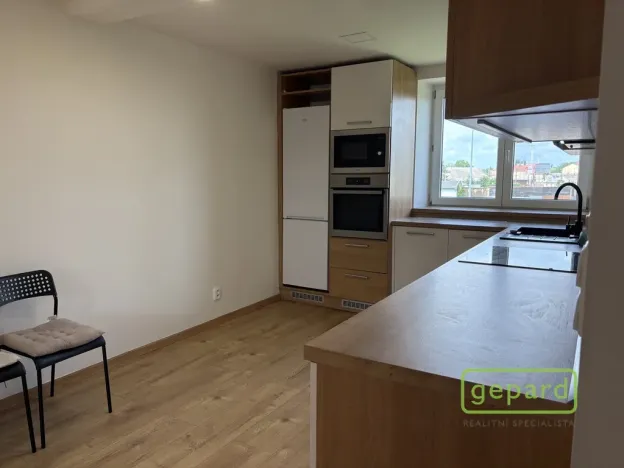 Pronájem bytu 2+1, Olomouc, Matěje z Janova, 40 m2