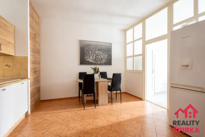Prodej komerční nemovitosti, Moravská Třebová - Město, nám. T. G. Masaryka, 422 m2