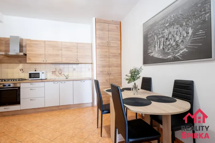 Prodej vícegeneračního domu, Moravská Třebová - Město, nám. T. G. Masaryka, 422 m2