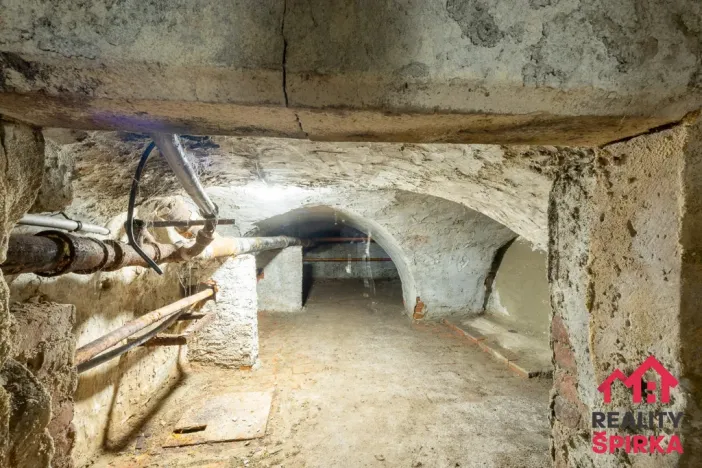 Prodej vícegeneračního domu, Moravská Třebová - Město, nám. T. G. Masaryka, 422 m2