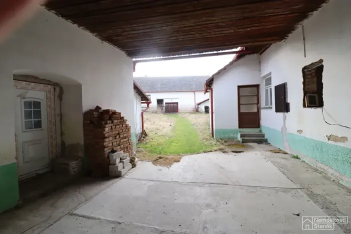 Prodej rodinného domu, Drahonice, 278 m2