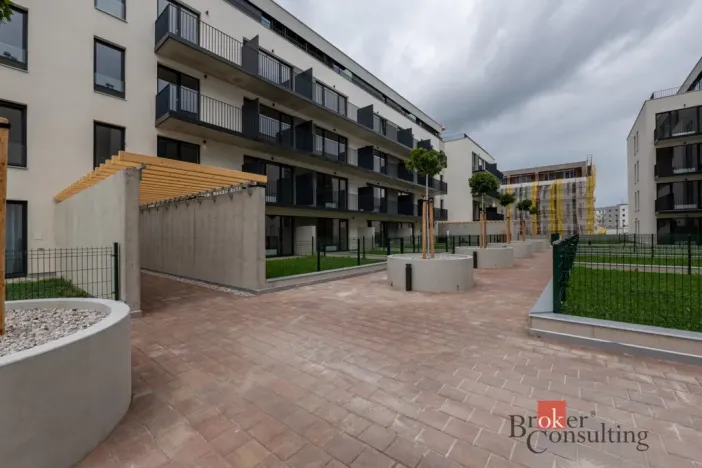 Pronájem bytu 2+kk, Plzeň - Jižní Předměstí, Železná, 63 m2
