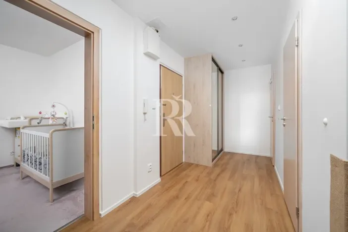 Prodej bytu 3+kk, Praha - Petrovice, Rezlerova, 63 m2