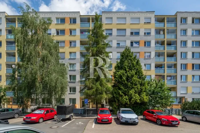 Prodej bytu 3+kk, Praha - Petrovice, Rezlerova, 63 m2
