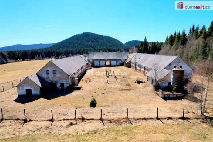 Prodej komerčního pozemku, Borová Lada, 102221 m2