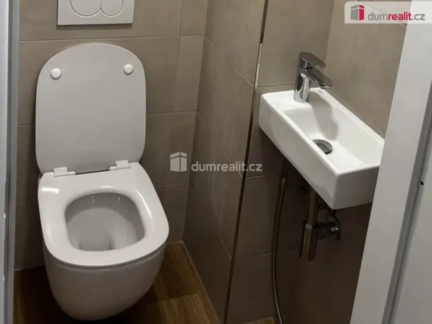 Pronájem bytu 2+1, Ústí nad Labem - Severní Terasa, Jizerská, 66 m2