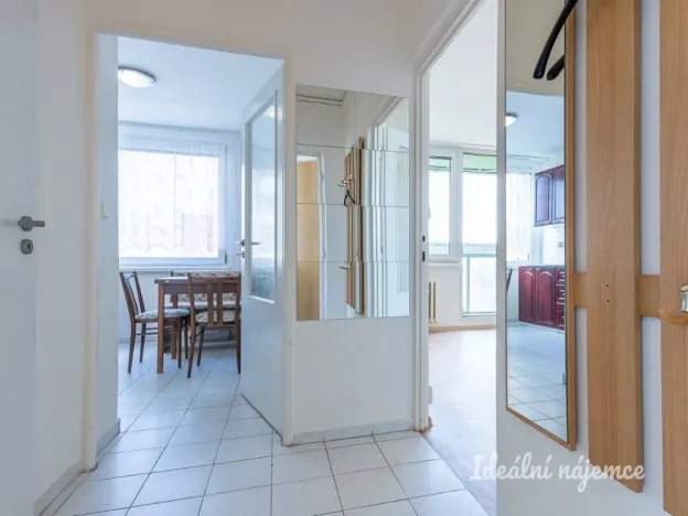 Pronájem bytu 2+1, Praha - Záběhlice, Jabloňová, 38 m2
