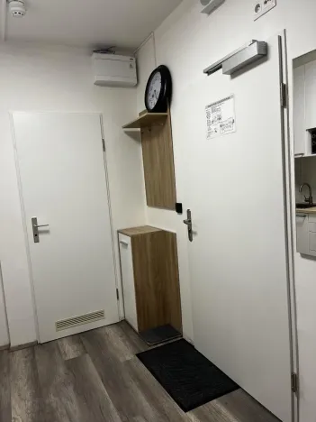 Pronájem bytu 1+kk, Praha - Střížkov, Děčínská, 12 m2
