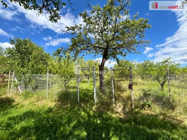 Prodej zahrady, Uherský Brod, 1035 m2