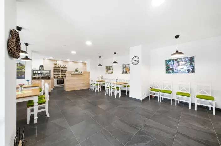 Pronájem restaurace, Hardegg Stadt,Hardegg,Rakousko, 100 m2