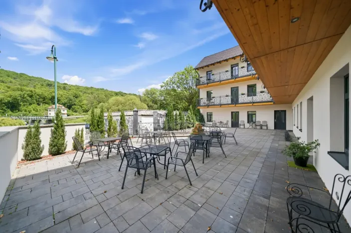 Pronájem restaurace, Hardegg Stadt,Hardegg,Rakousko, 100 m2