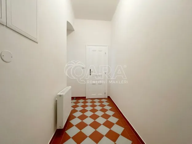 Pronájem bytu 2+kk, Praha - Nusle, Oldřichova, 38 m2