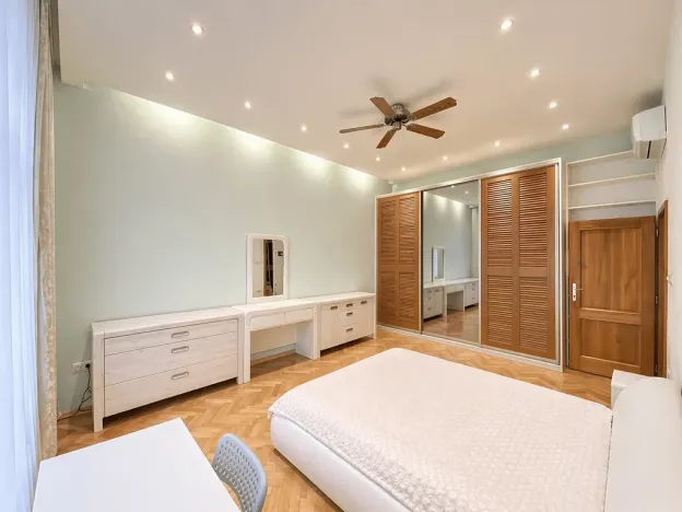 Pronájem bytu 3+kk, Praha - Nové Město, Wenzigova, 85 m2