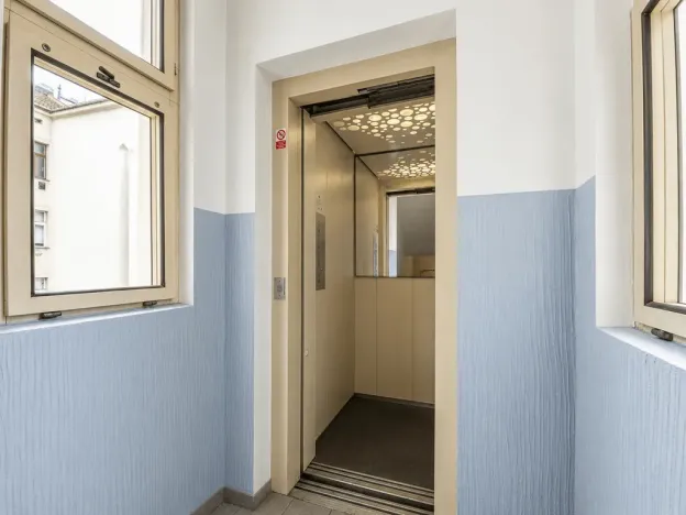 Pronájem bytu 3+kk, Praha - Nové Město, Wenzigova, 85 m2