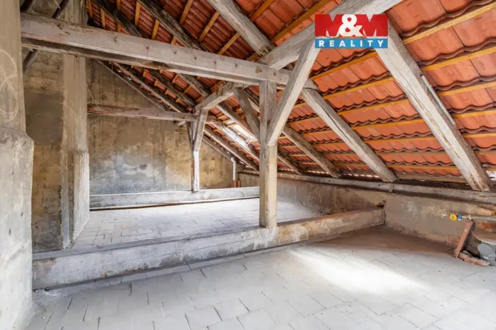 Prodej atypického bytu, Praha, Husitská, 126 m2