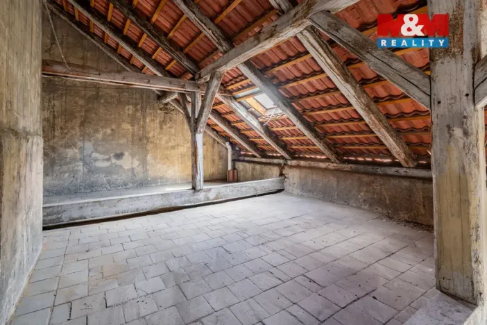 Prodej atypického bytu, Praha, Husitská, 126 m2
