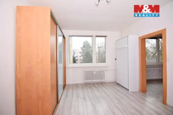 Pronájem bytu 1+1, Děčín - Děčín VI-Letná, Školní, 35 m2