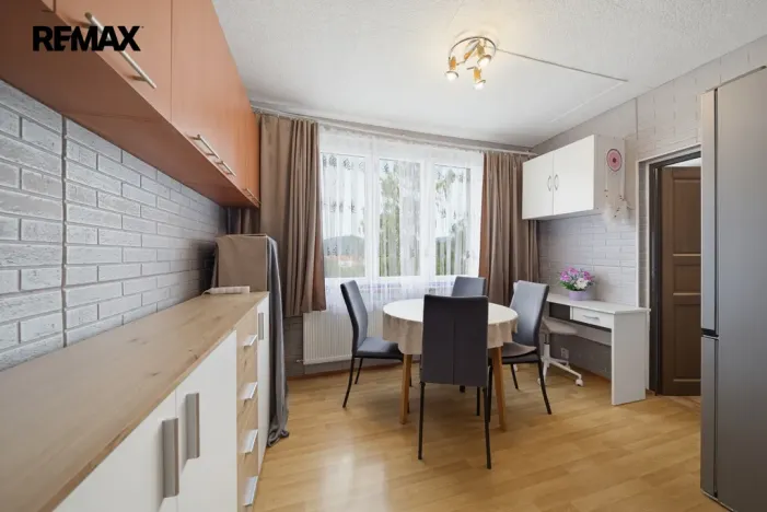 Prodej bytu 1+1, Ostrov, Kollárova, 36 m2