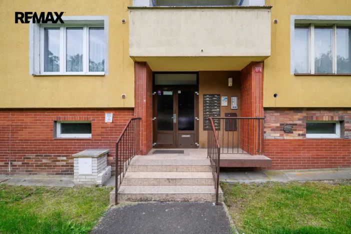 Prodej bytu 1+1, Ostrov, Kollárova, 36 m2