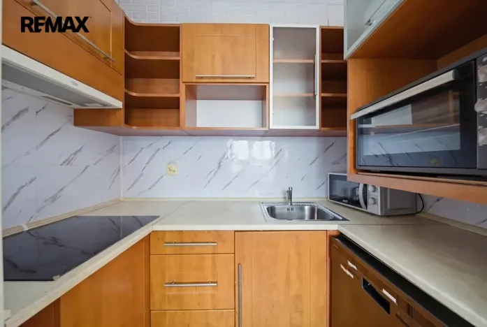 Prodej bytu 1+1, Ostrov, Kollárova, 36 m2
