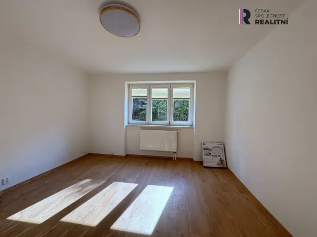 Pronájem bytu 3+1, Kynšperk nad Ohří, Zámecká, 60 m2