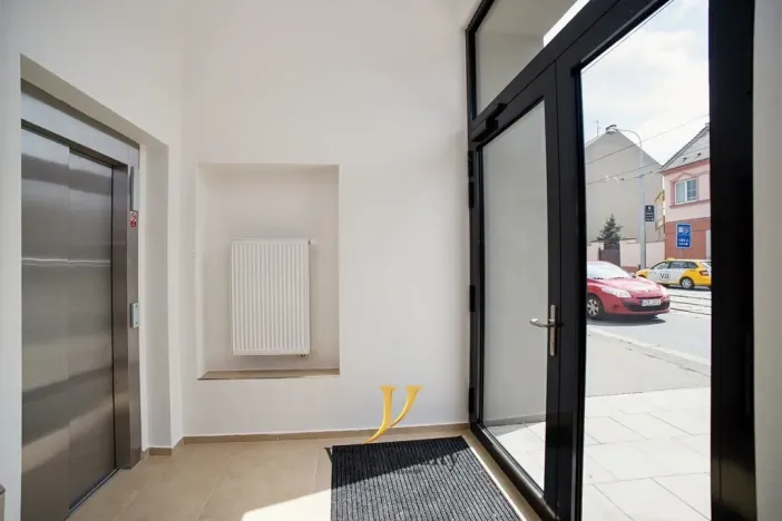 Pronájem bytu 1+kk, Olomouc, Lipenská, 41 m2
