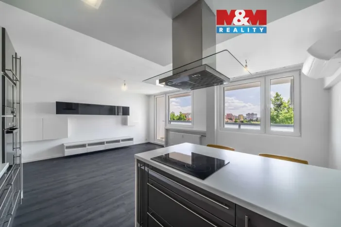 Prodej bytu 3+kk, Praha - Lhotka, Novodvorská, 67 m2