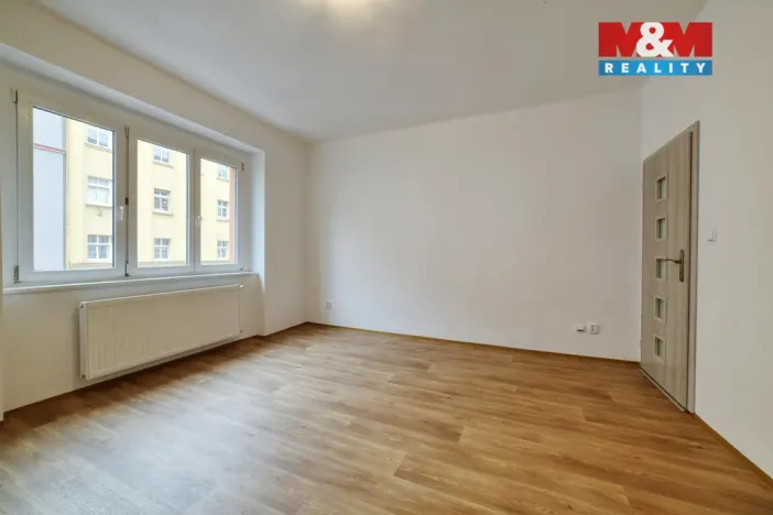Pronájem bytu 3+1, Cheb, Valdštejnova, 86 m2