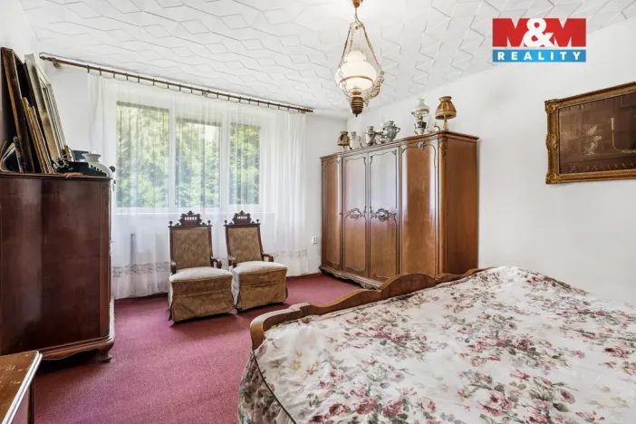 Prodej rodinného domu, Kněžmost - Koprník, 250 m2