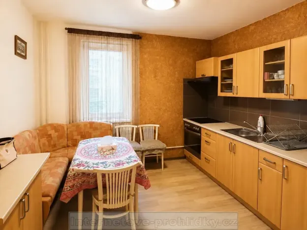 Pronájem pokoje, Praha - Černý Most, 26 m2