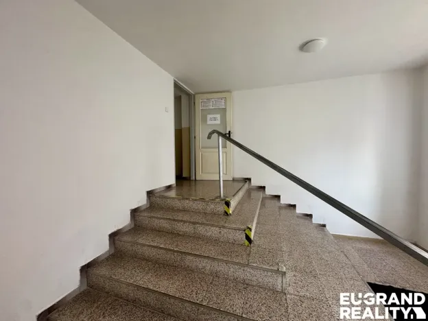 Pronájem výrobních prostor, Varnsdorf, Žilinská, 2400 m2
